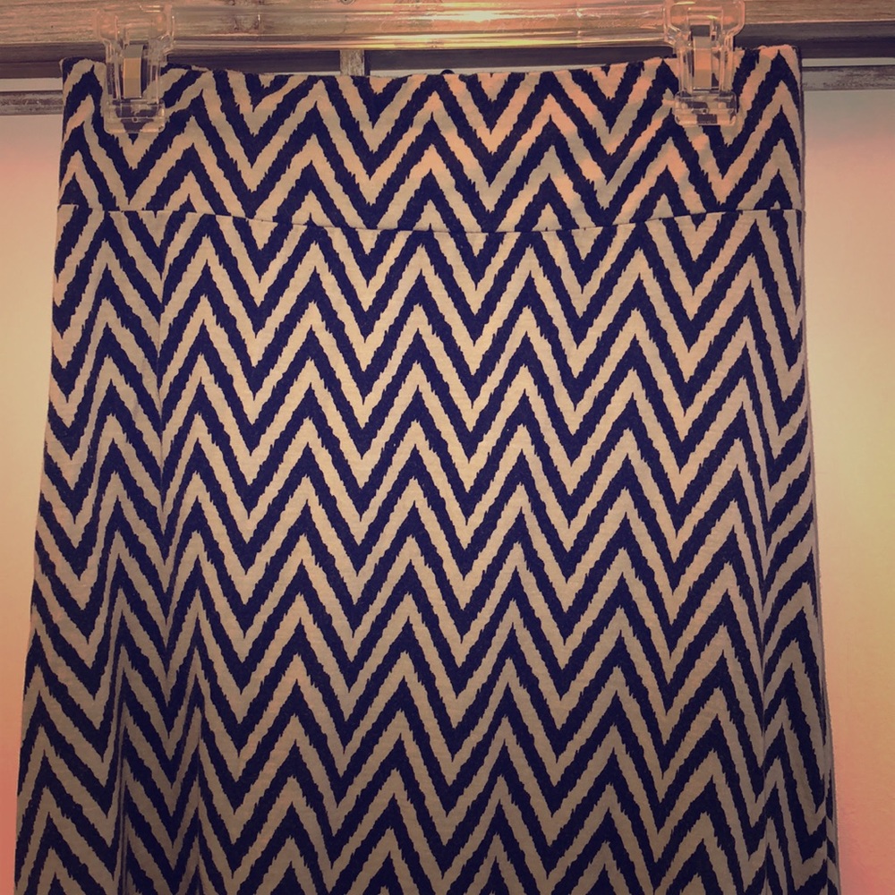Tan and black patterned maxi skirt